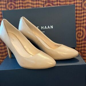 Cole Haan Women's Cream Heels